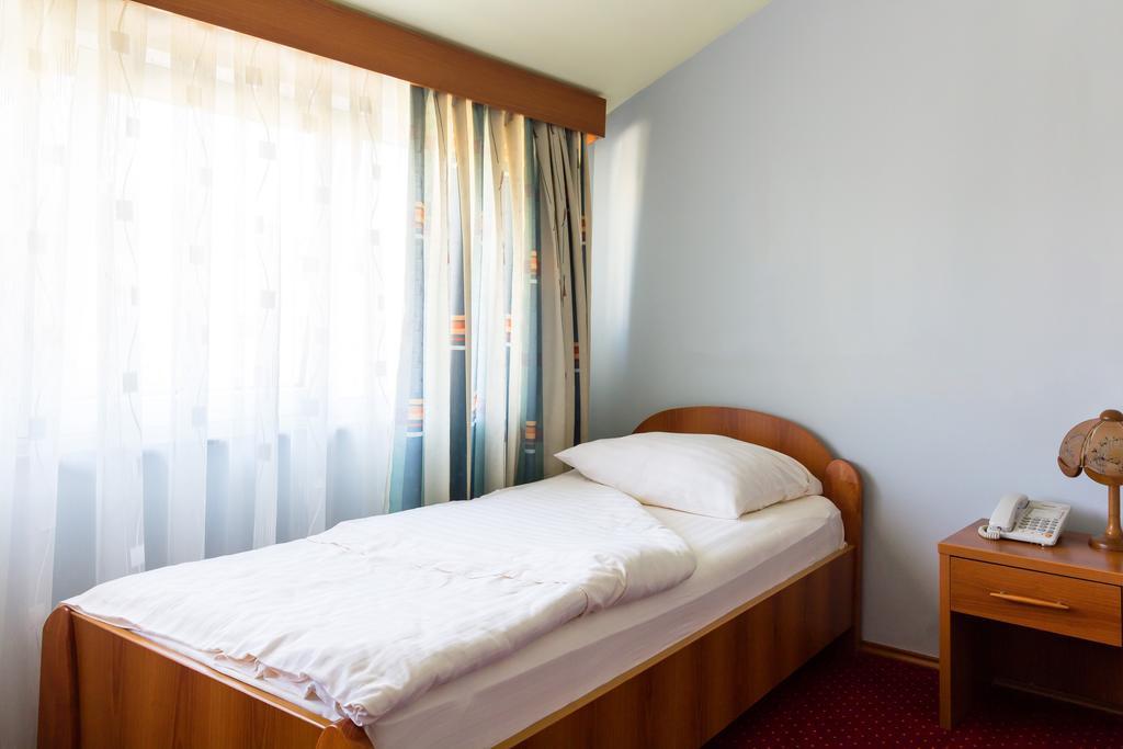 Hotel Sunce Sarajevo Vogosca Exterior photo